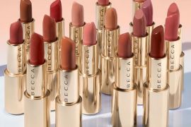 Review son Becca Ultimate Lipstick Love