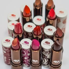 Review son Origins Blooming Bold Lipsticks