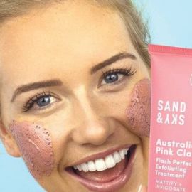 Review mặt nạ đất sét Sand & Sky Australian Pink Clay Flash Perfection Exfoliating Treatment